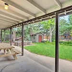 Chic Boulder Home With Yard Less Than 3 Mi To Pearl St!