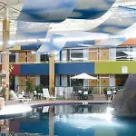 Boulder Outlook Hotel & Suites