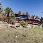 Mtn House W/ Stunning Views, Sauna, Hottub, Trails