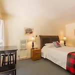 Boulder Mountain Lodge