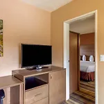 Boulder University Inn