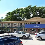 Boulder University Inn
