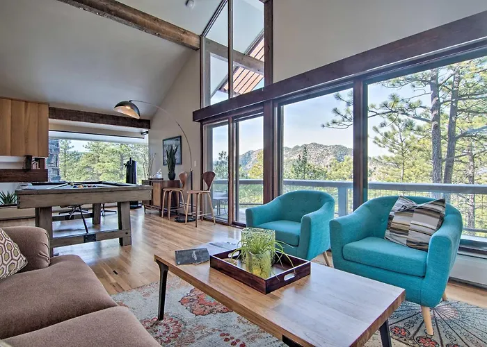 Chic Boulder Mountain Home With Hot Tub And Views