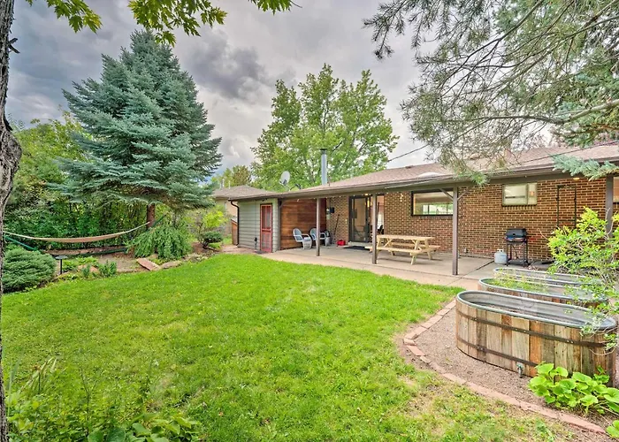 Chic Boulder Home With Yard Less Than 3 Mi To Pearl St!