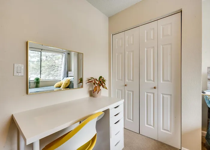 Beautiful Boulder Townhome Walk To Cu And Pearl St!