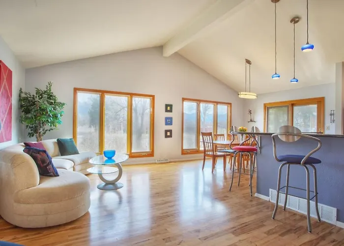 5 Bedroom, 3 Bath - Sleeps 12, Great For Families