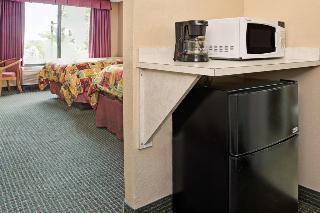 Fairfield & Hotel 2*