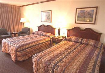 Outlook & Hotel 3*