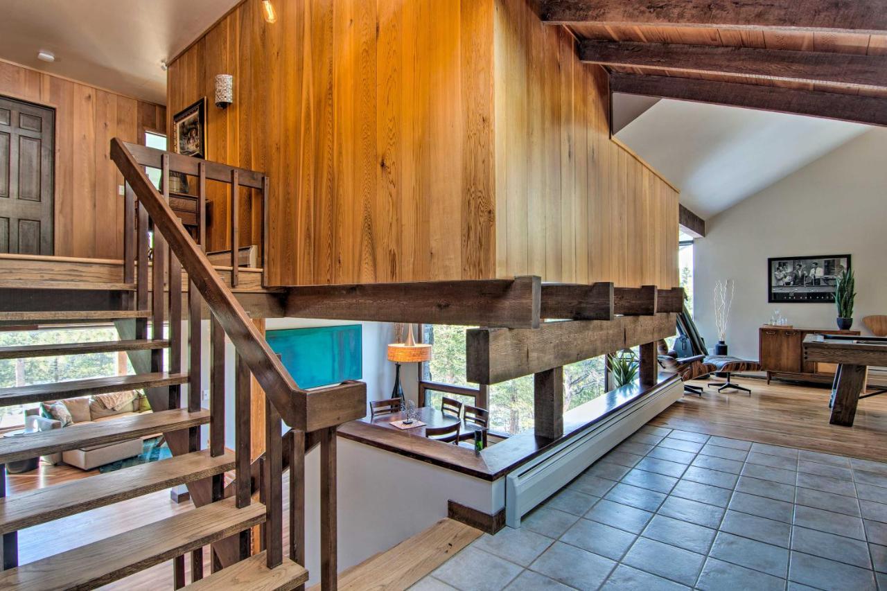 Chic Mountain With Hot Tub And Views Holiday home