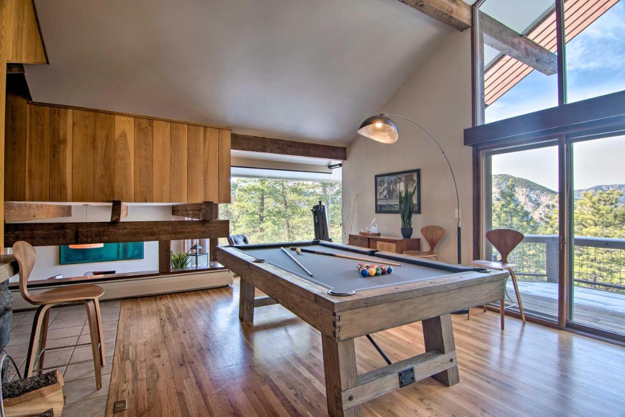 Chic Mountain With Hot Tub And Views Holiday home
