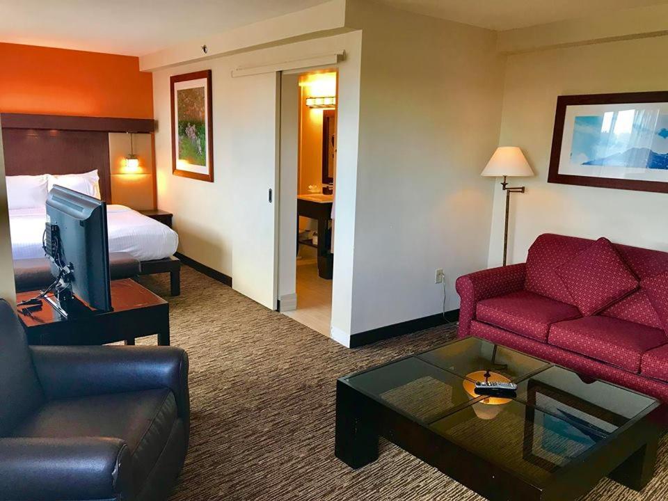 Hotel Millennium Harvest House
