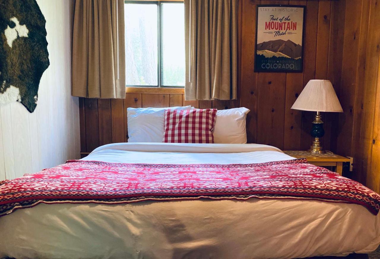 Foot Of The Mountain Motel 2*