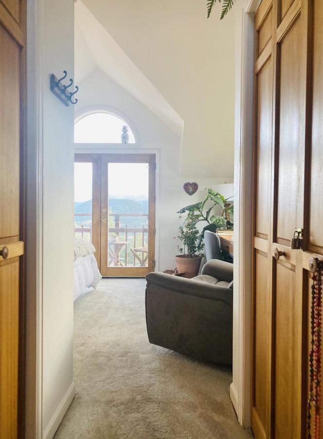 And Nature With And Trails Pets Ok Villa Boulder