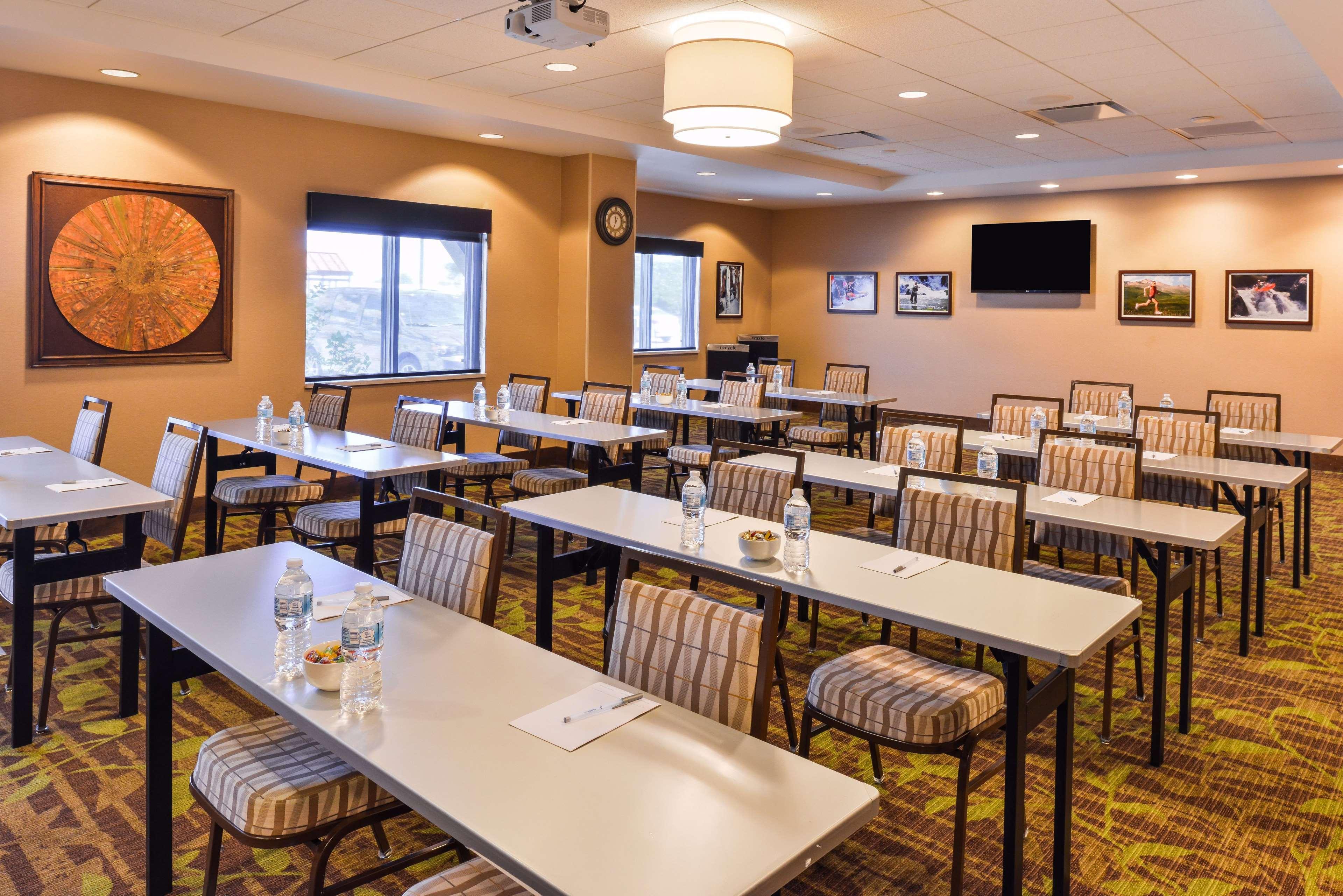 Hampton & North Hotel 3*