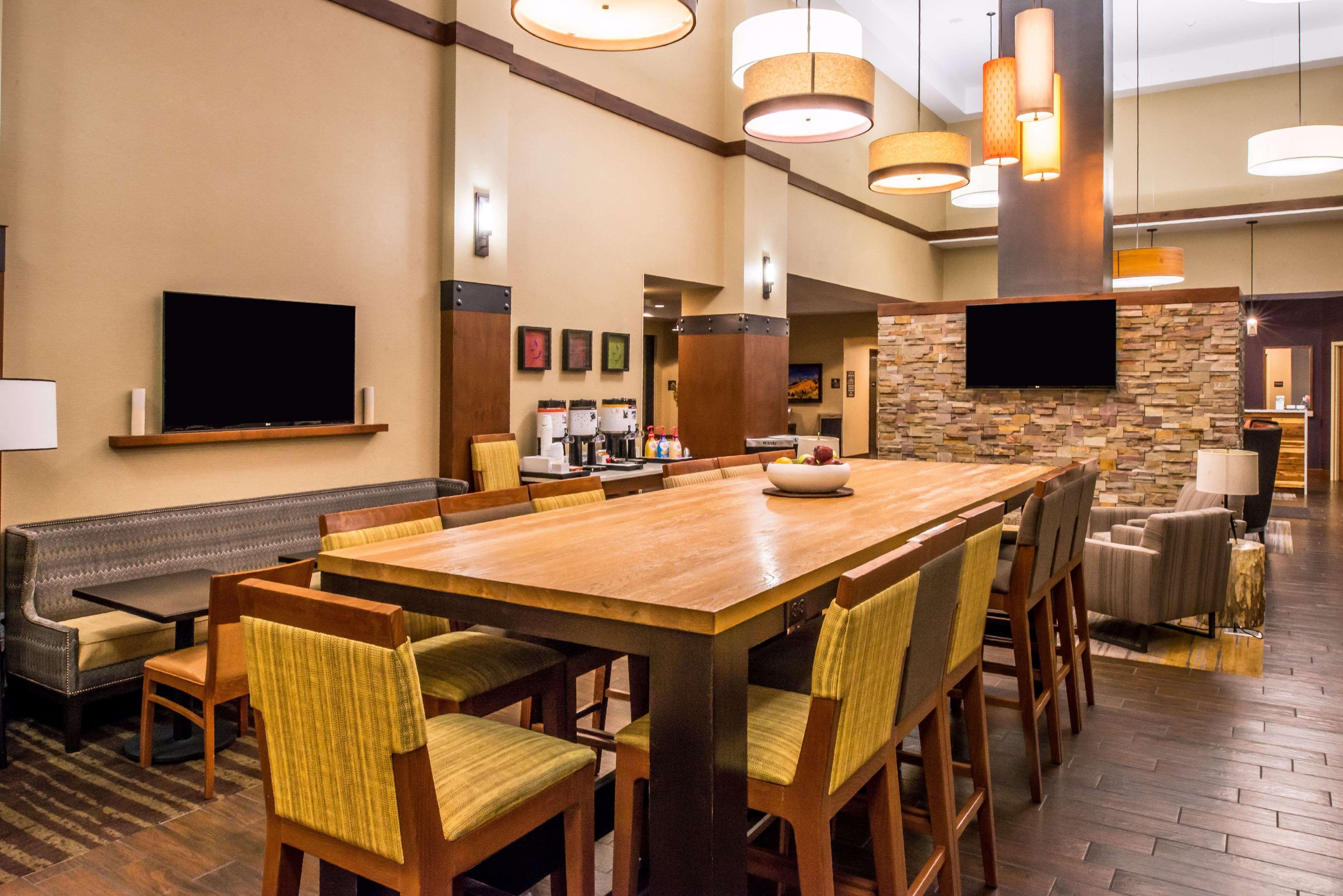 Hampton & North 3* Boulder