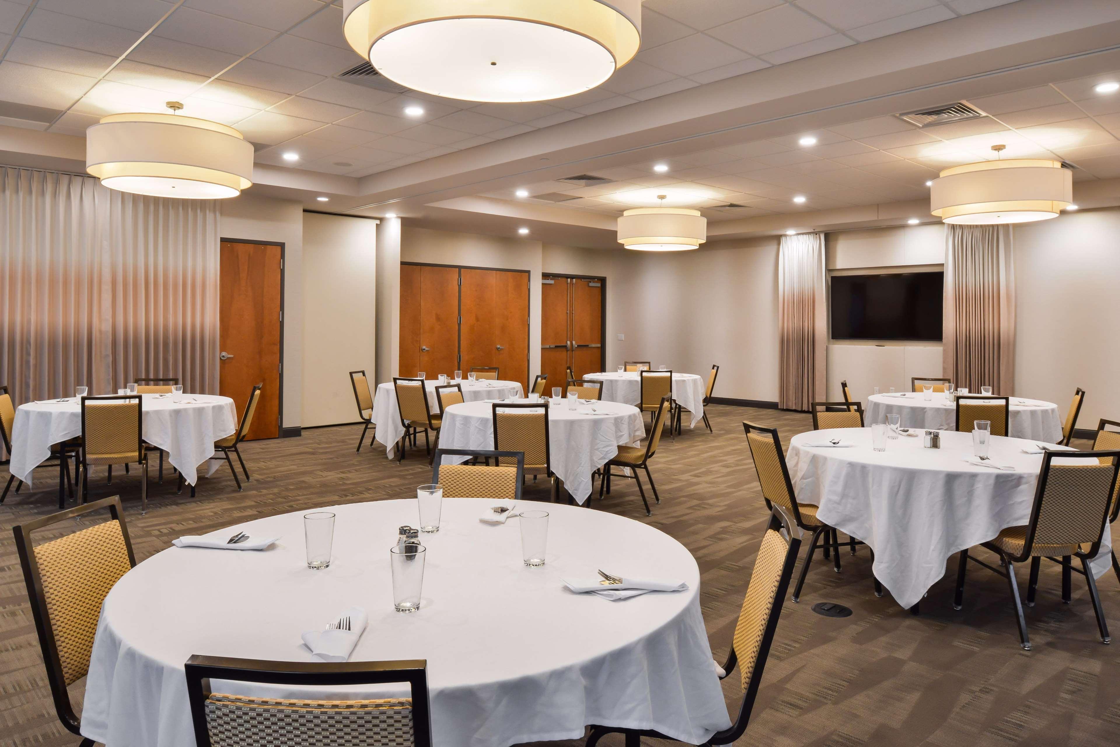 Hotel Hampton & North