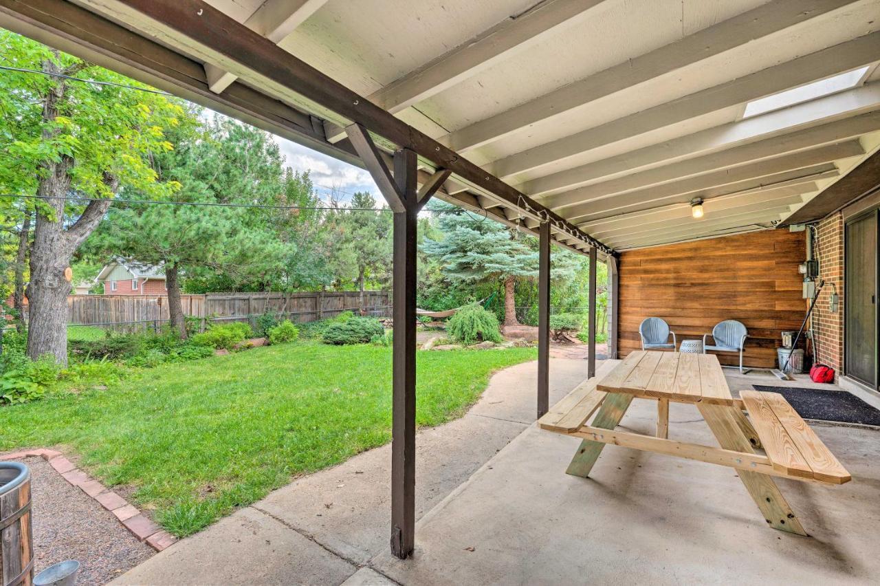 Chic With Yard Less Than 3 Mi To Pearl St!