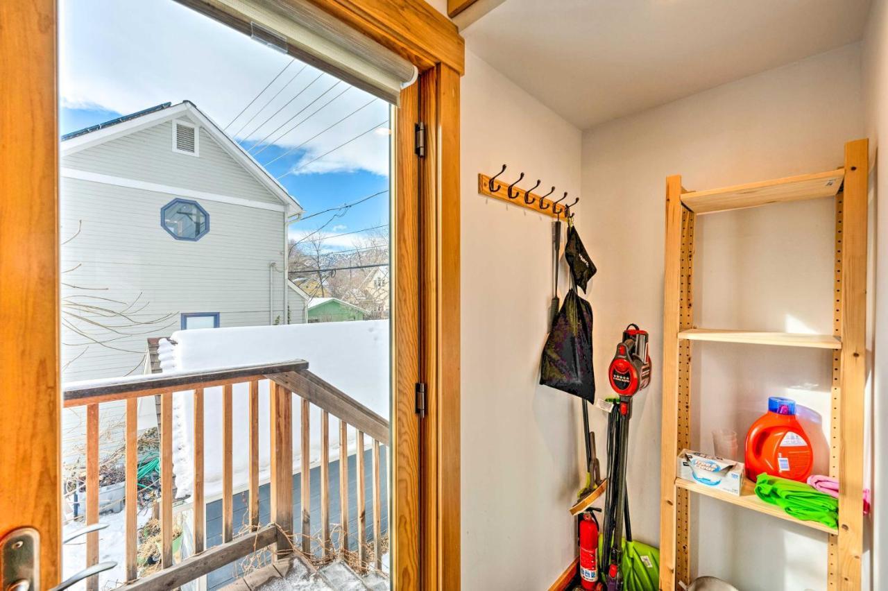 Apartment Updated About 1 Mi To Pearl Street *