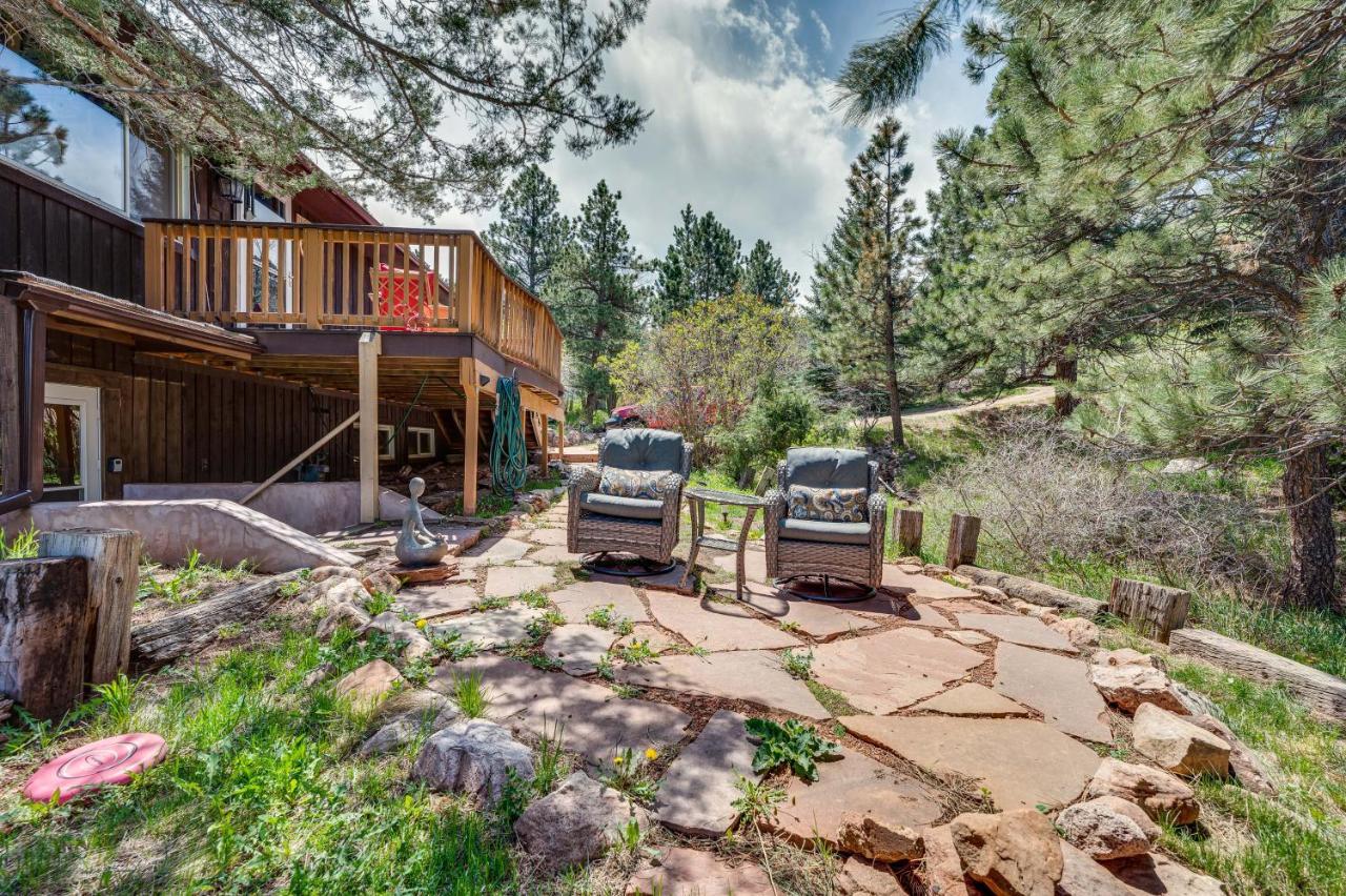 Peaceful Mountain Retreat With View, Near Boulder!