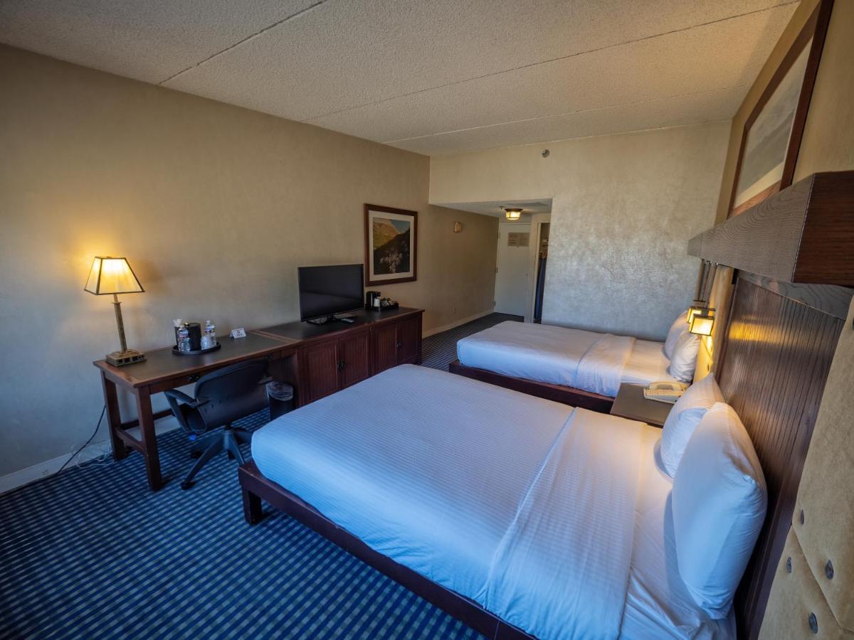 Hotel Millennium Harvest House