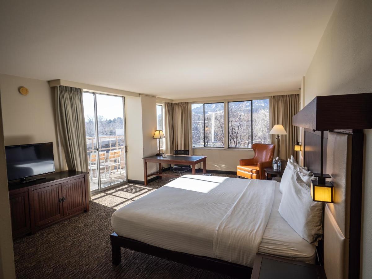 Millennium Harvest House Hotel