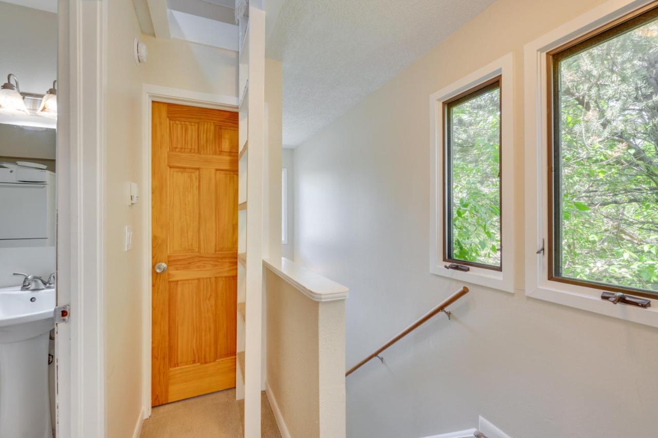 Beautiful Townhome Walk To Cu And Pearl St! Holiday home Boulder