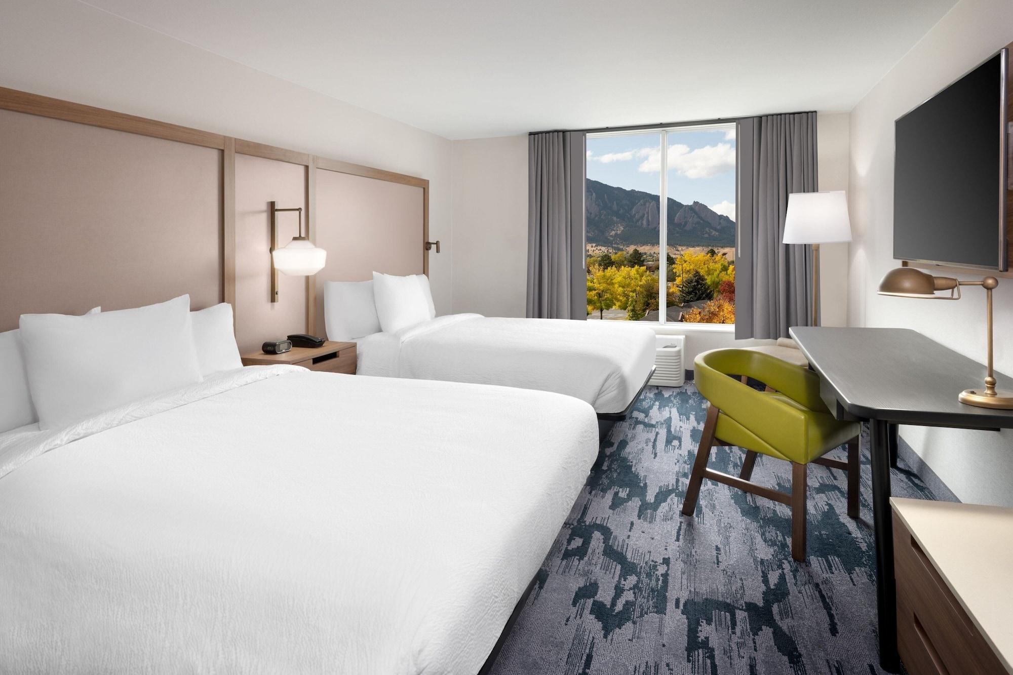 Hotel Fairfield & Boulder