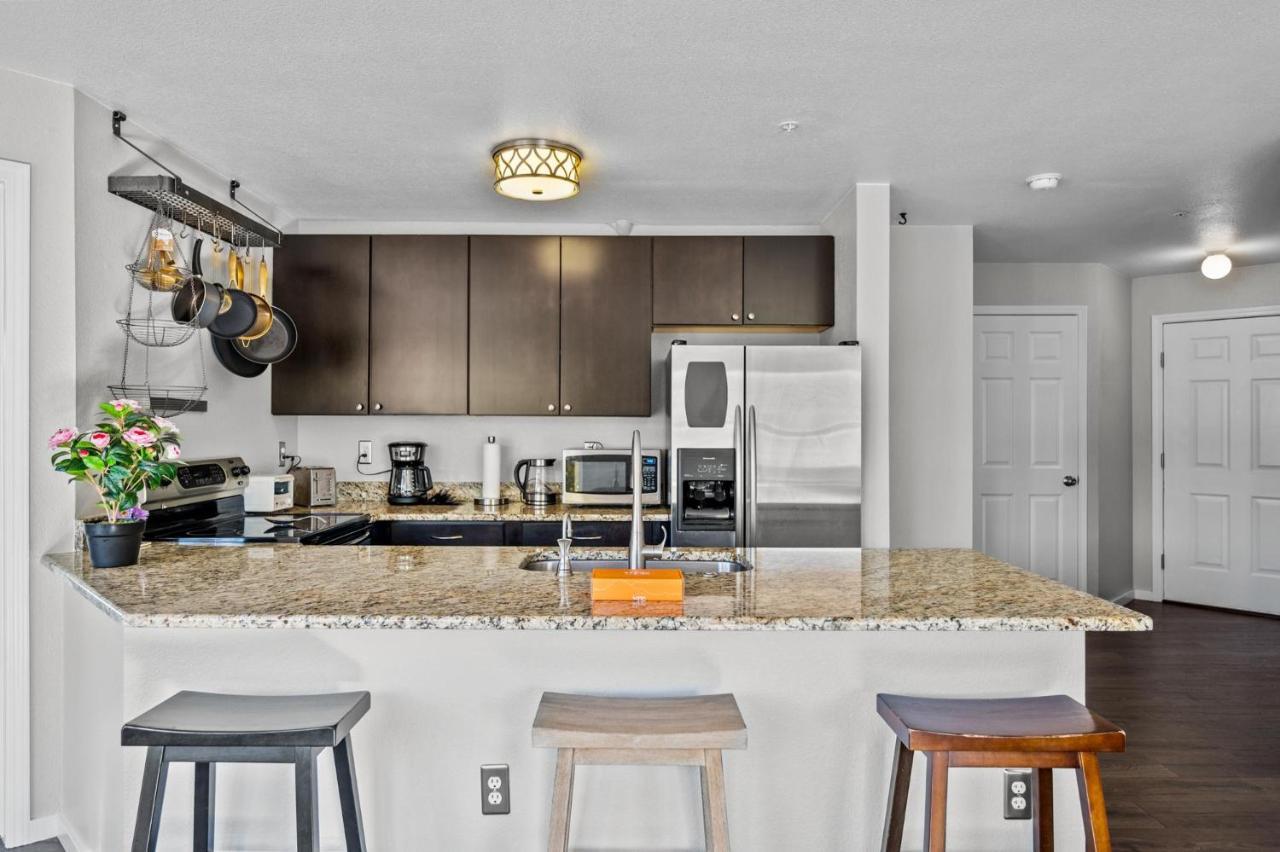 3390 Folsom St, Unit 206 Holiday home