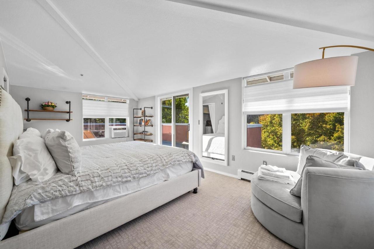 3390 Folsom St, Unit 206