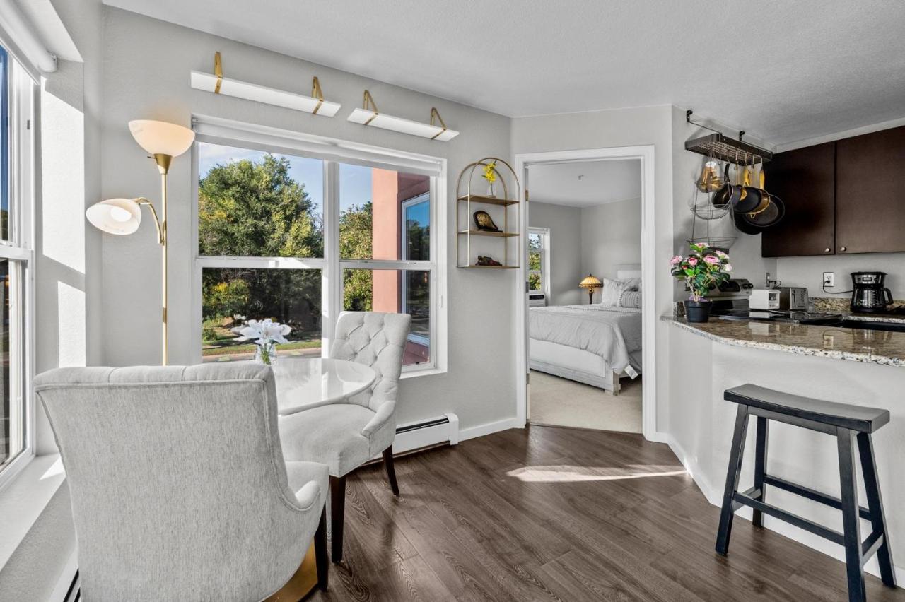 3390 Folsom St, Unit 206 Holiday home