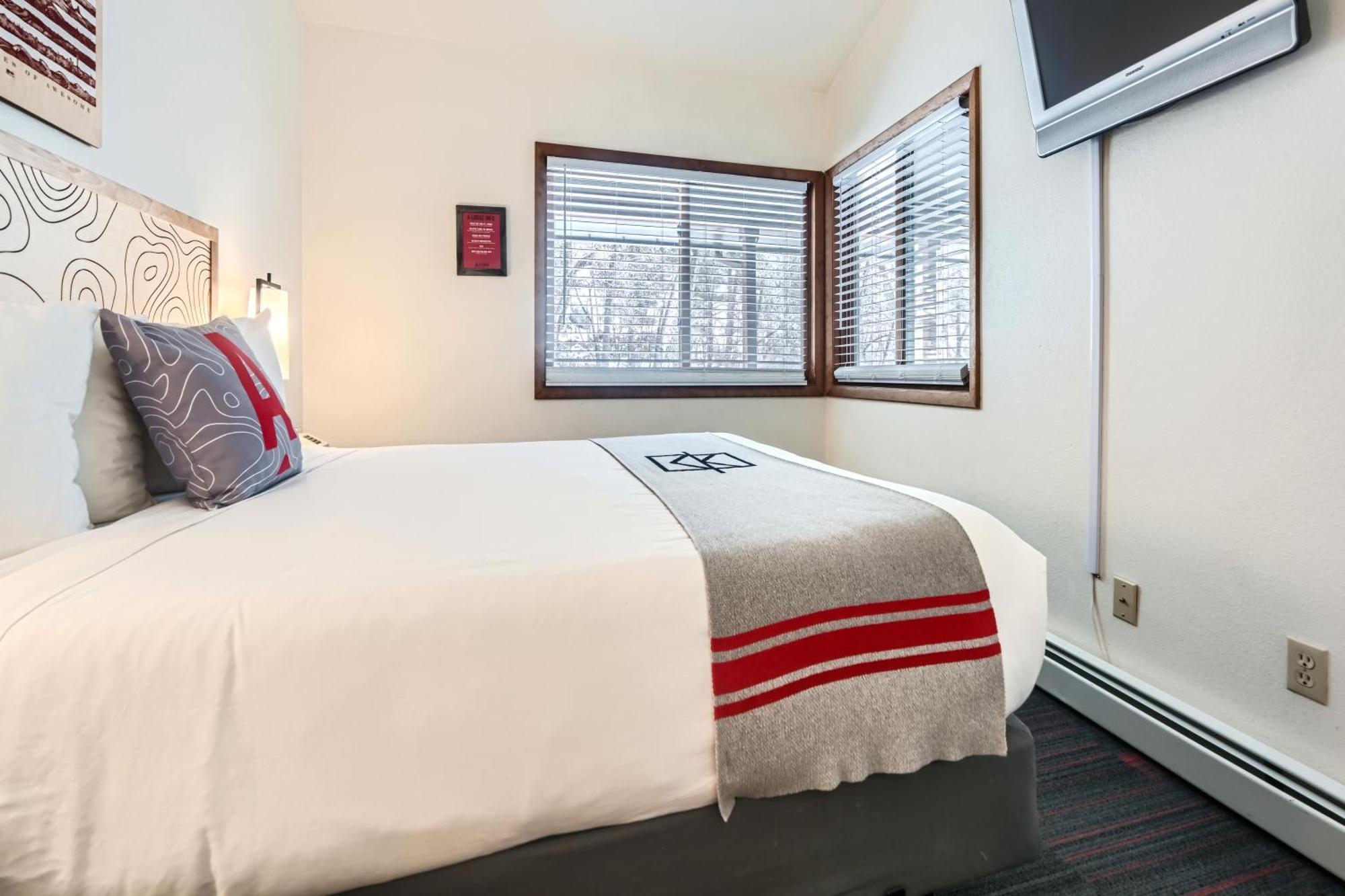 Lodge A-lodge