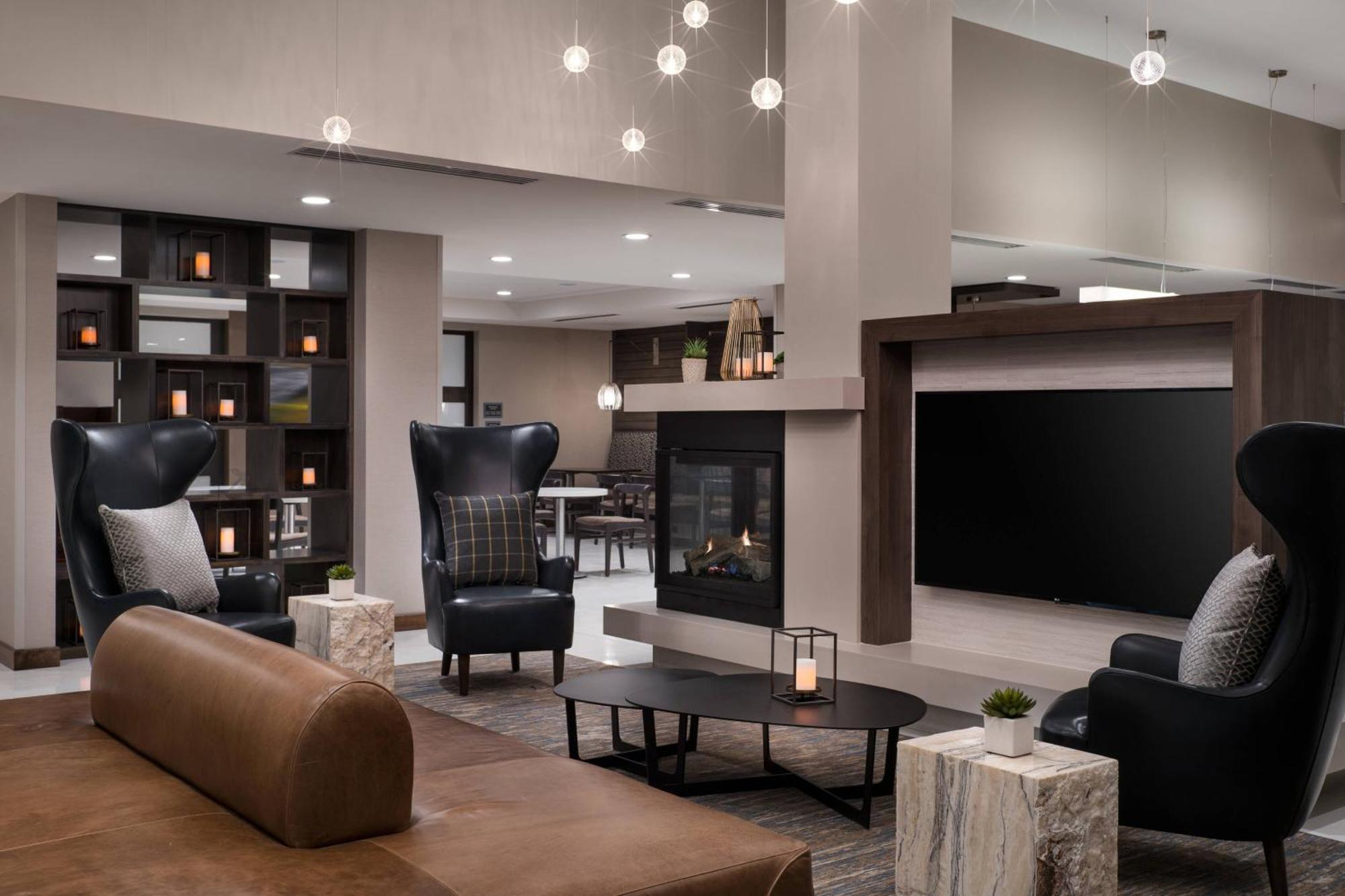 By Marriott Canyon Boulevard