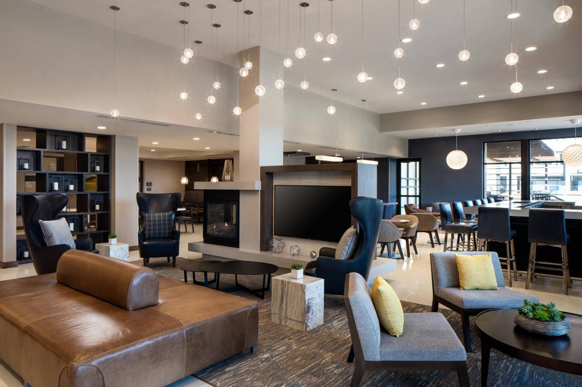 By Marriott Canyon Boulevard Hotel