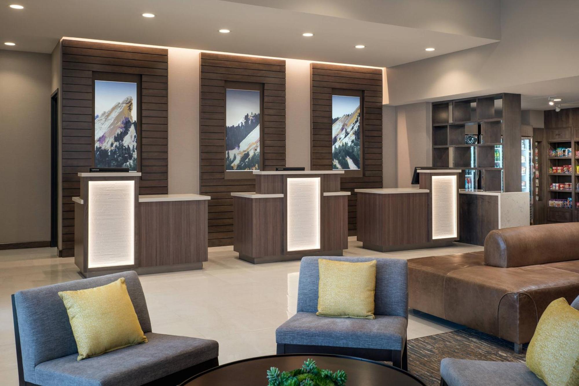 Hotel By Marriott Canyon Boulevard