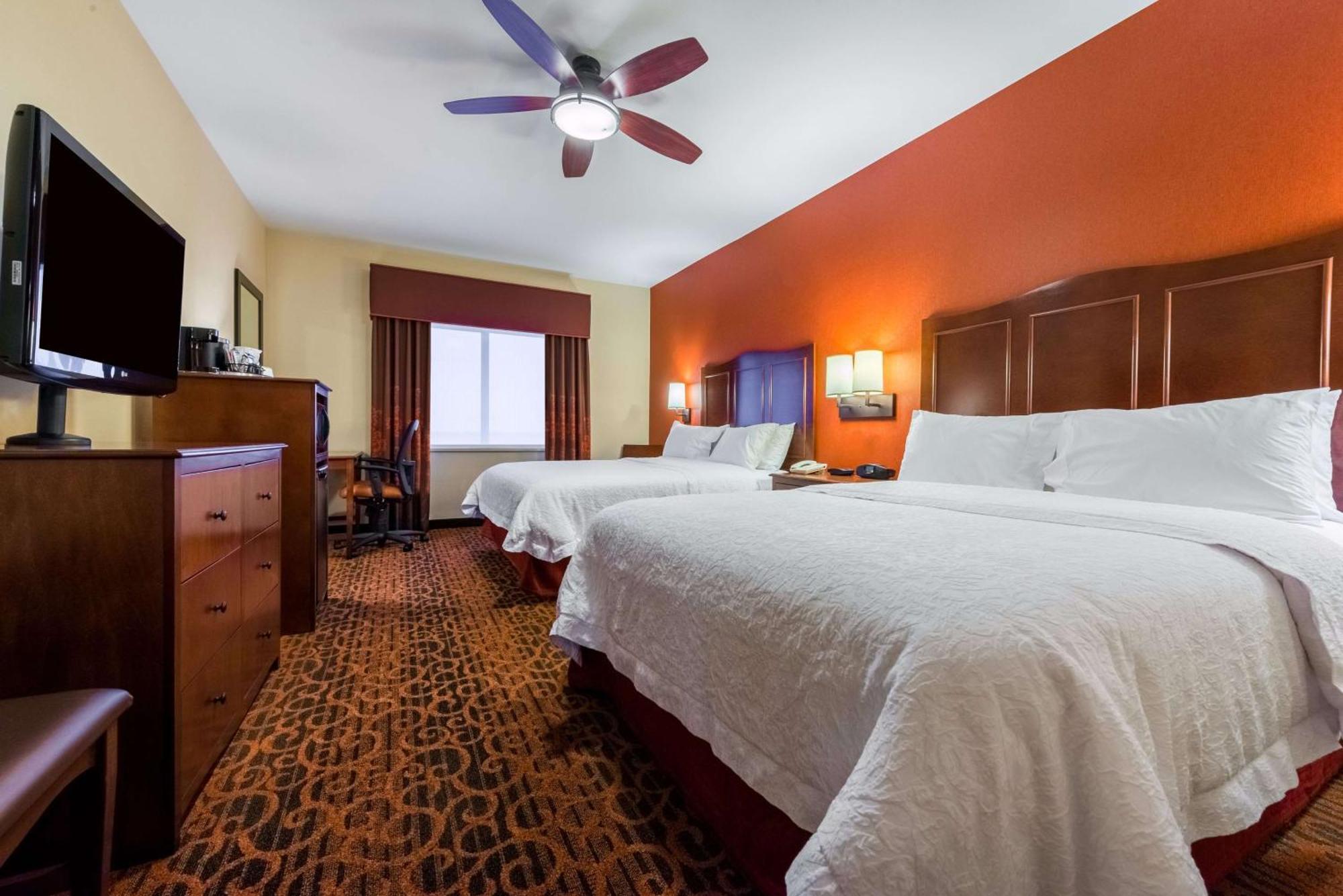 Hampton & North Hotel 3*