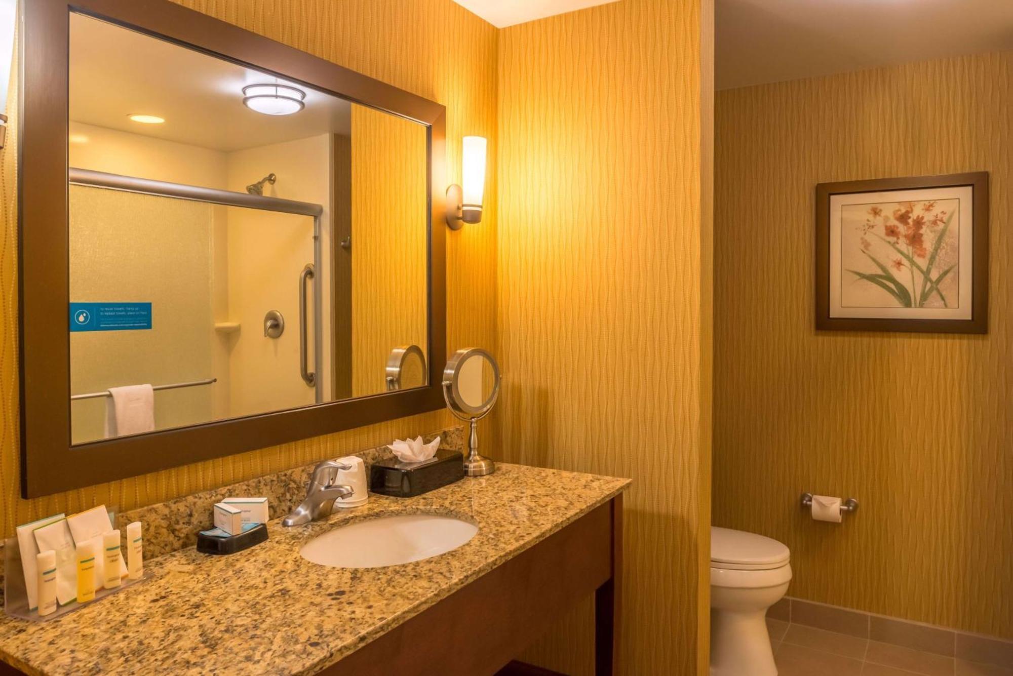 Hotel Hampton & North 3*