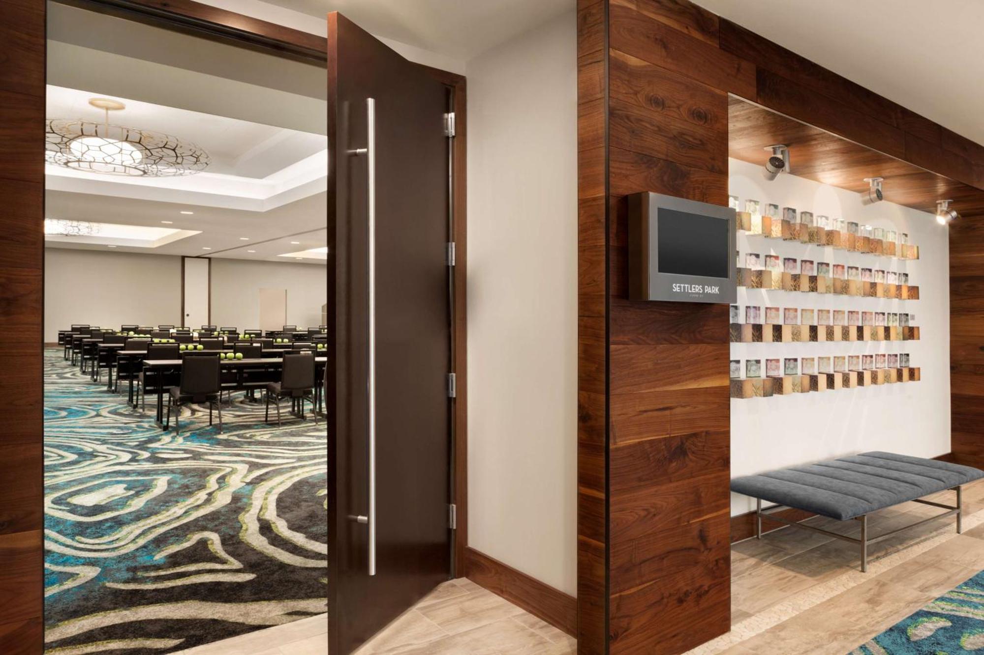 Hotel Embassy By Hilton