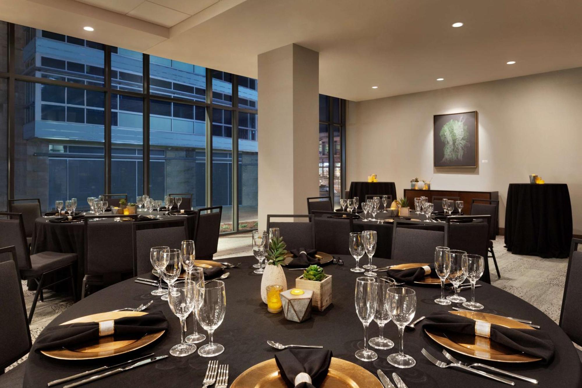 Embassy By Hilton Hotel Boulder