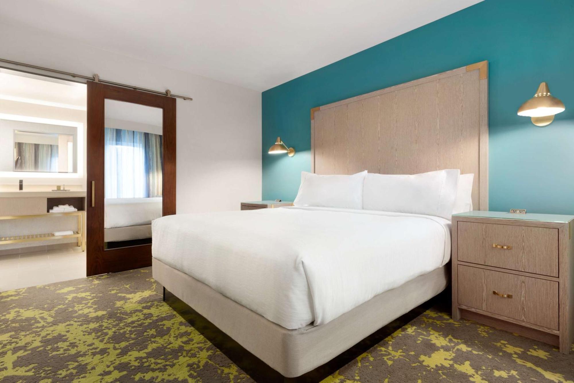 Embassy By Hilton 4*