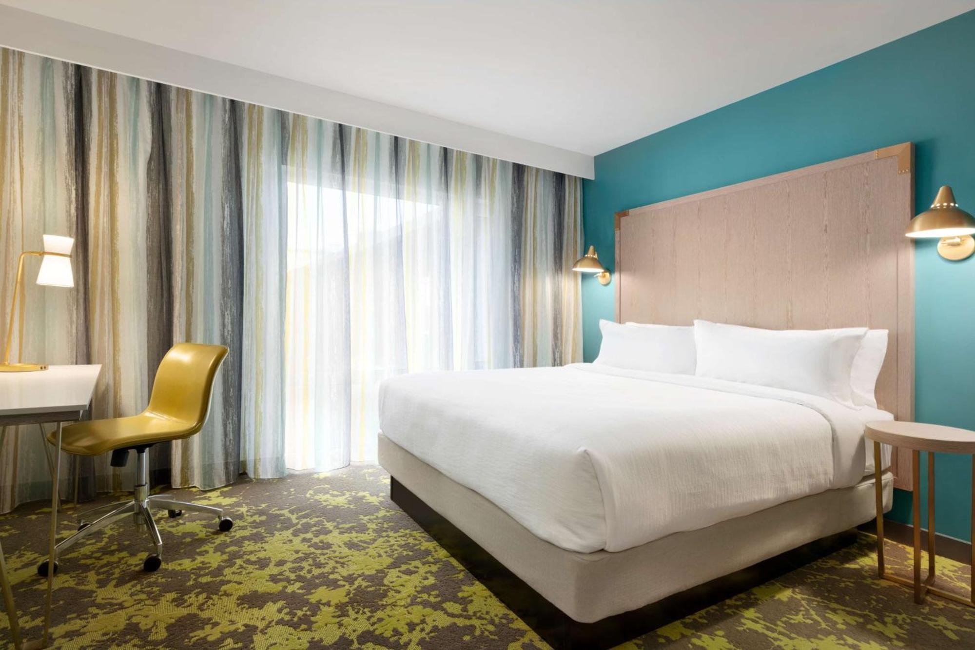 Hotel Embassy By Hilton