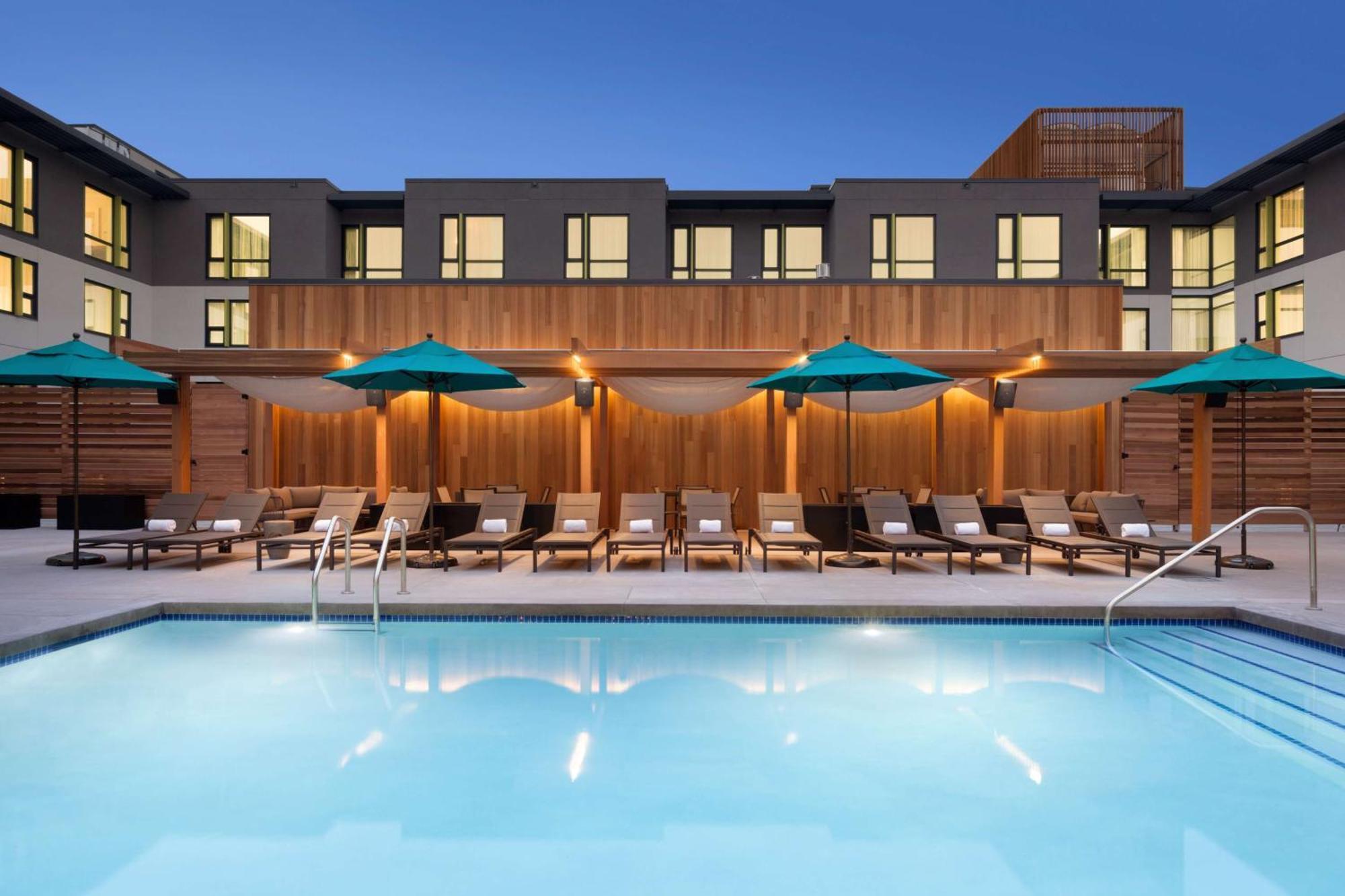 Embassy By Hilton 4*