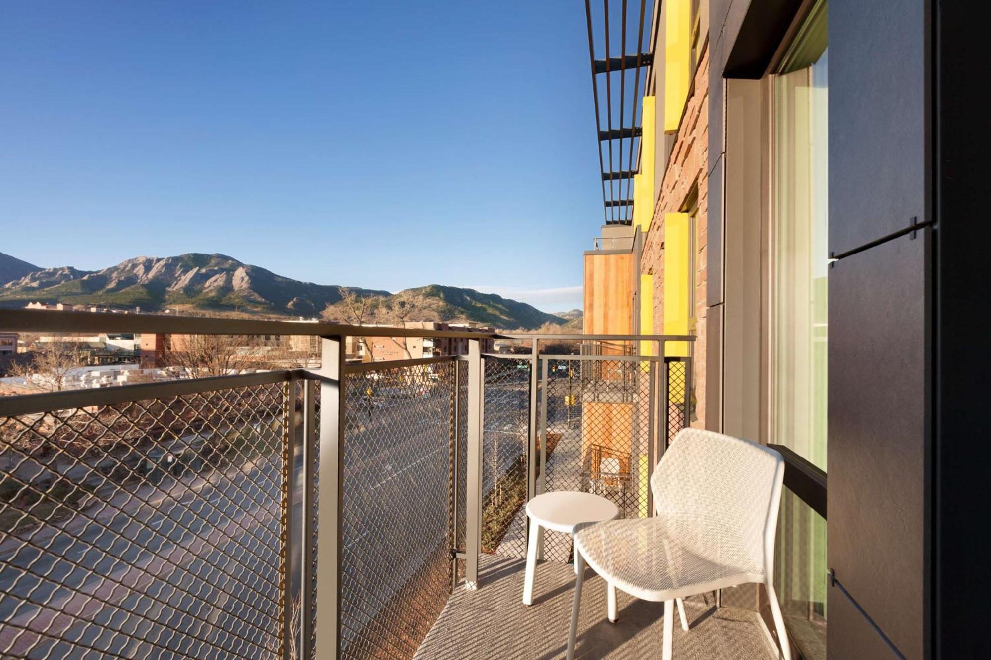 Embassy By Hilton 4* Boulder