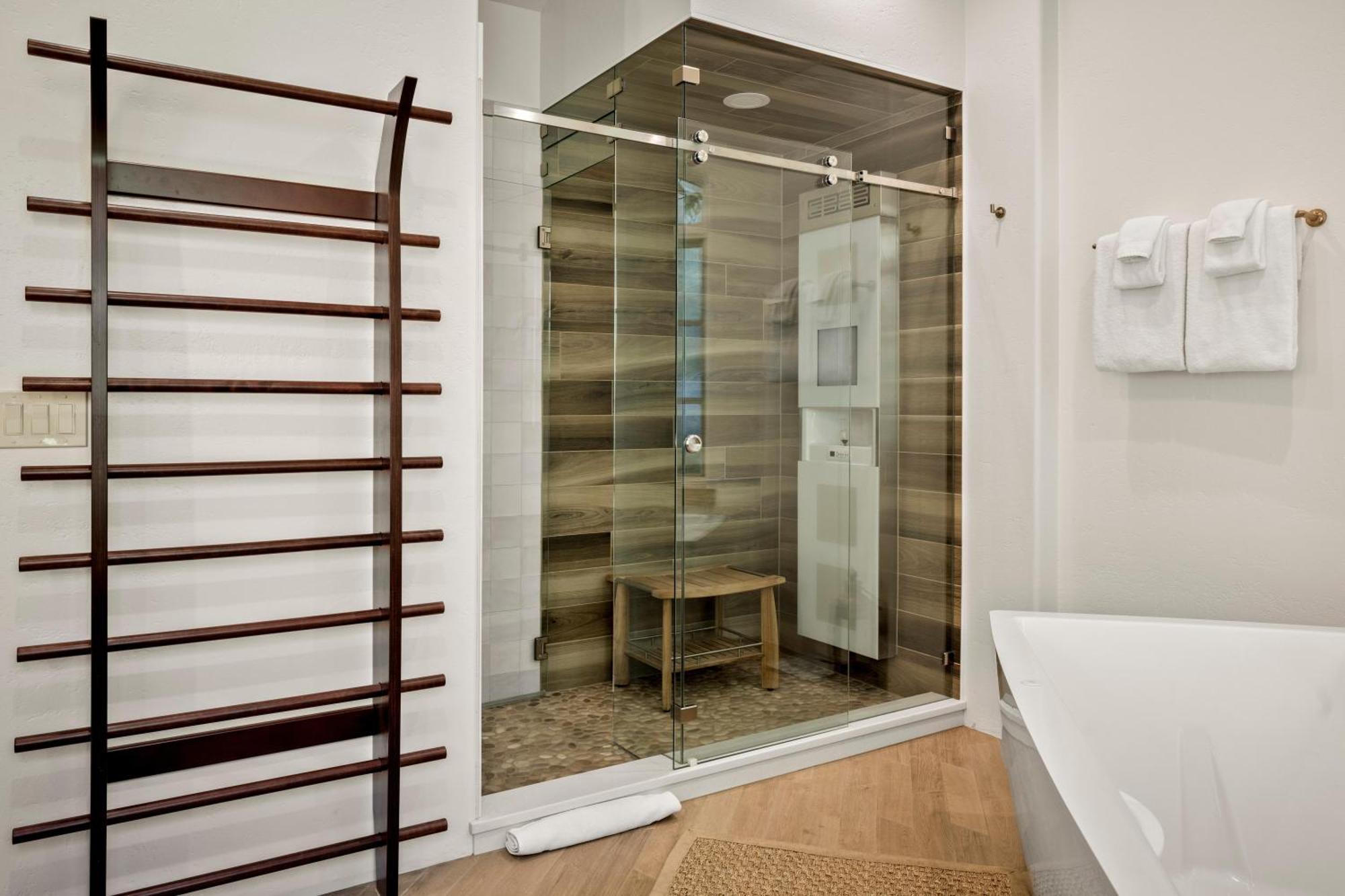 Creekside Retreat - Sauna - Walk To Chautauqua Holiday home