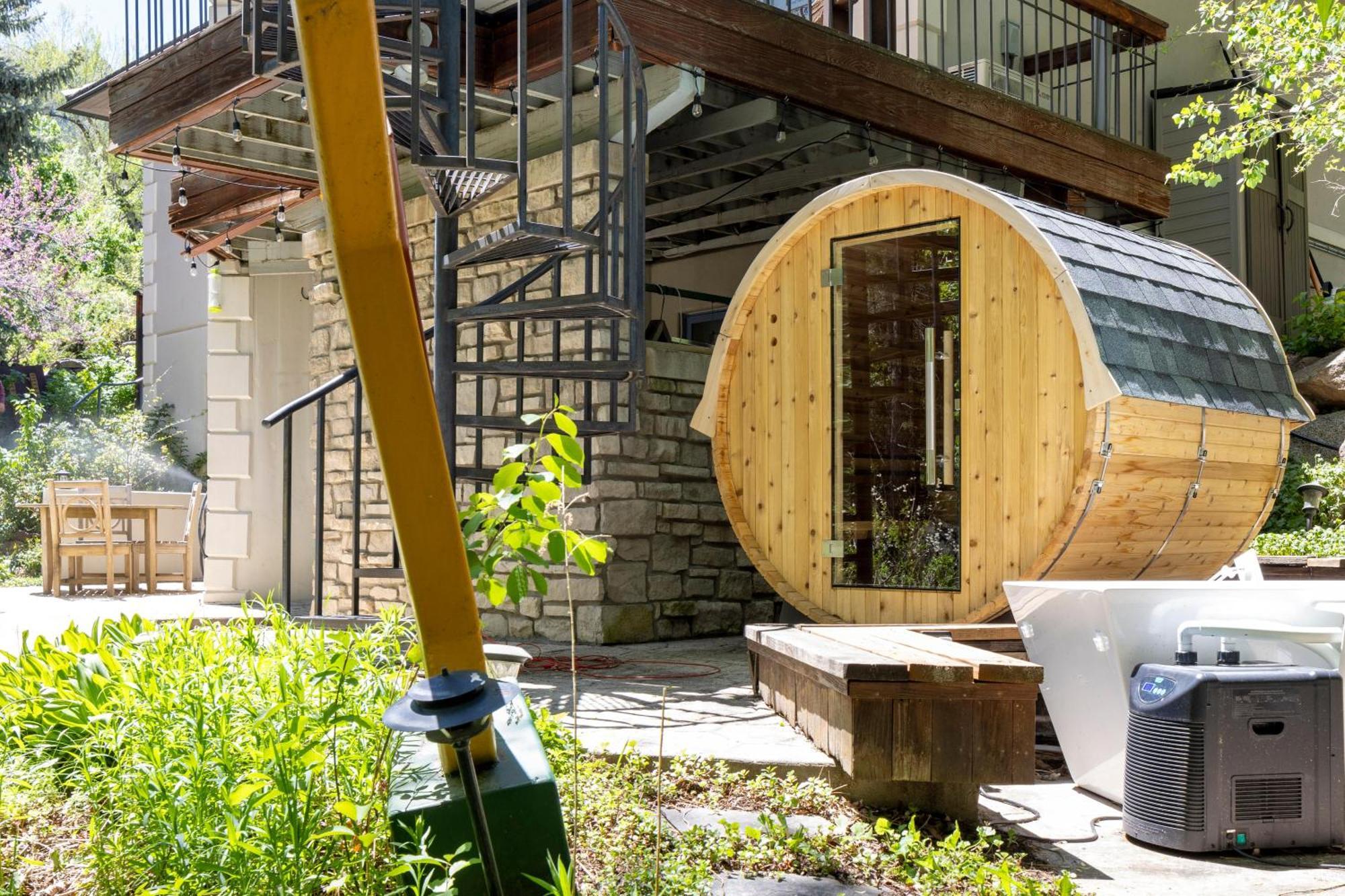 Creekside Retreat - Sauna - Walk To Chautauqua *