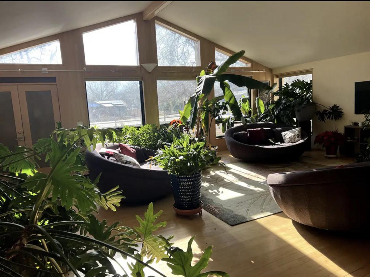 Energy-efficient Oasis Cozy Near Dt And Trails