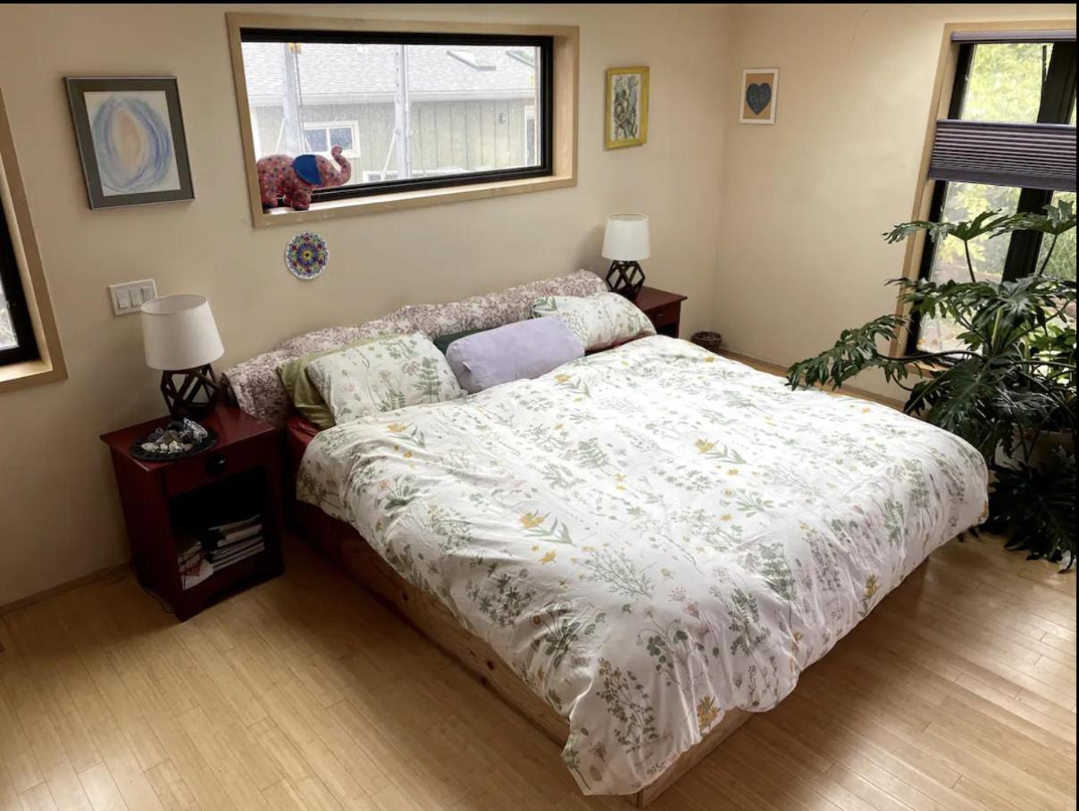 Homestay Energy-efficient Oasis Cozy Near Dt And Trails *