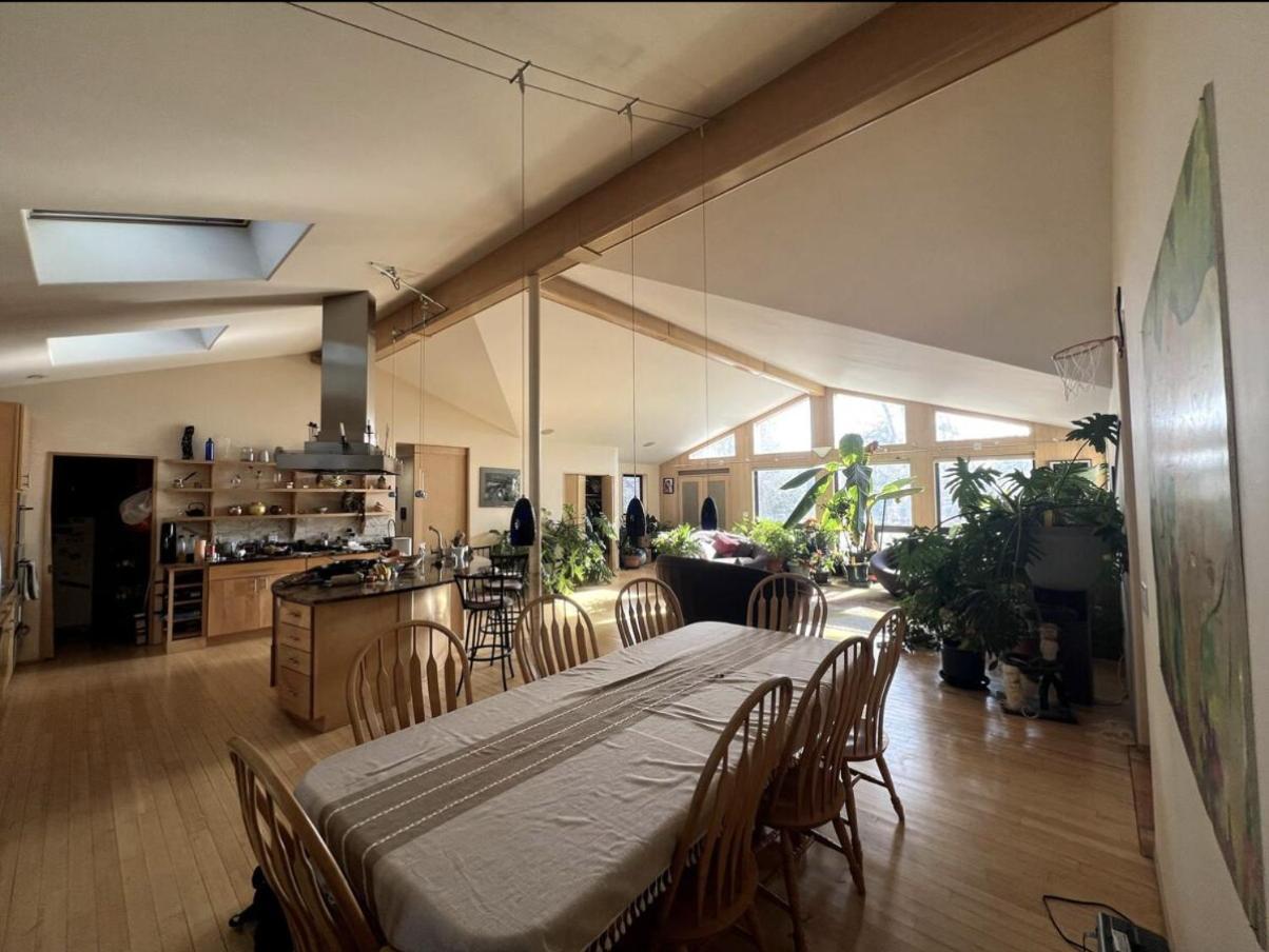 Energy-efficient Oasis Cozy Near Dt And Trails Homestay