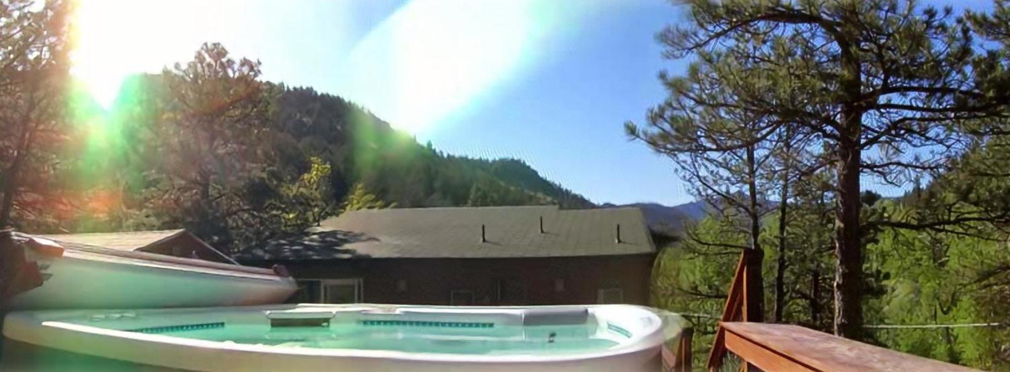 Creekside Craftsman With Jacuzzi - Alpine Splendor 6 Mins To Downtown Holiday home