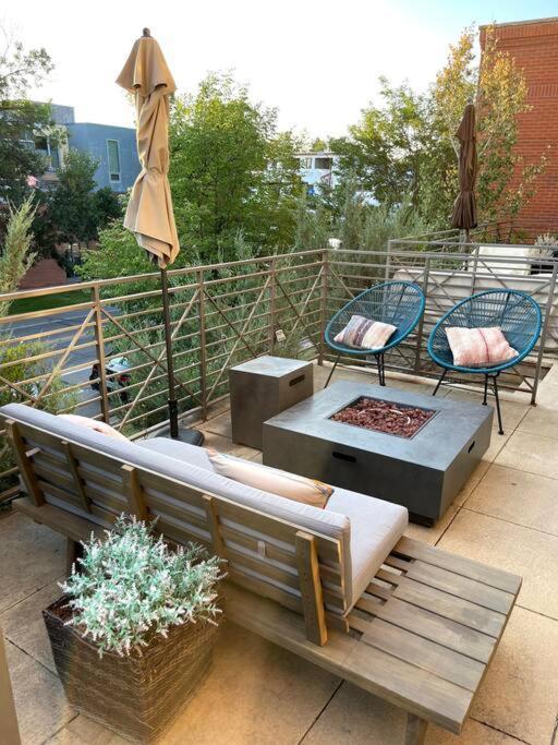 Apartment Beautiful Pearl Street Condo--30 Day Minimum *