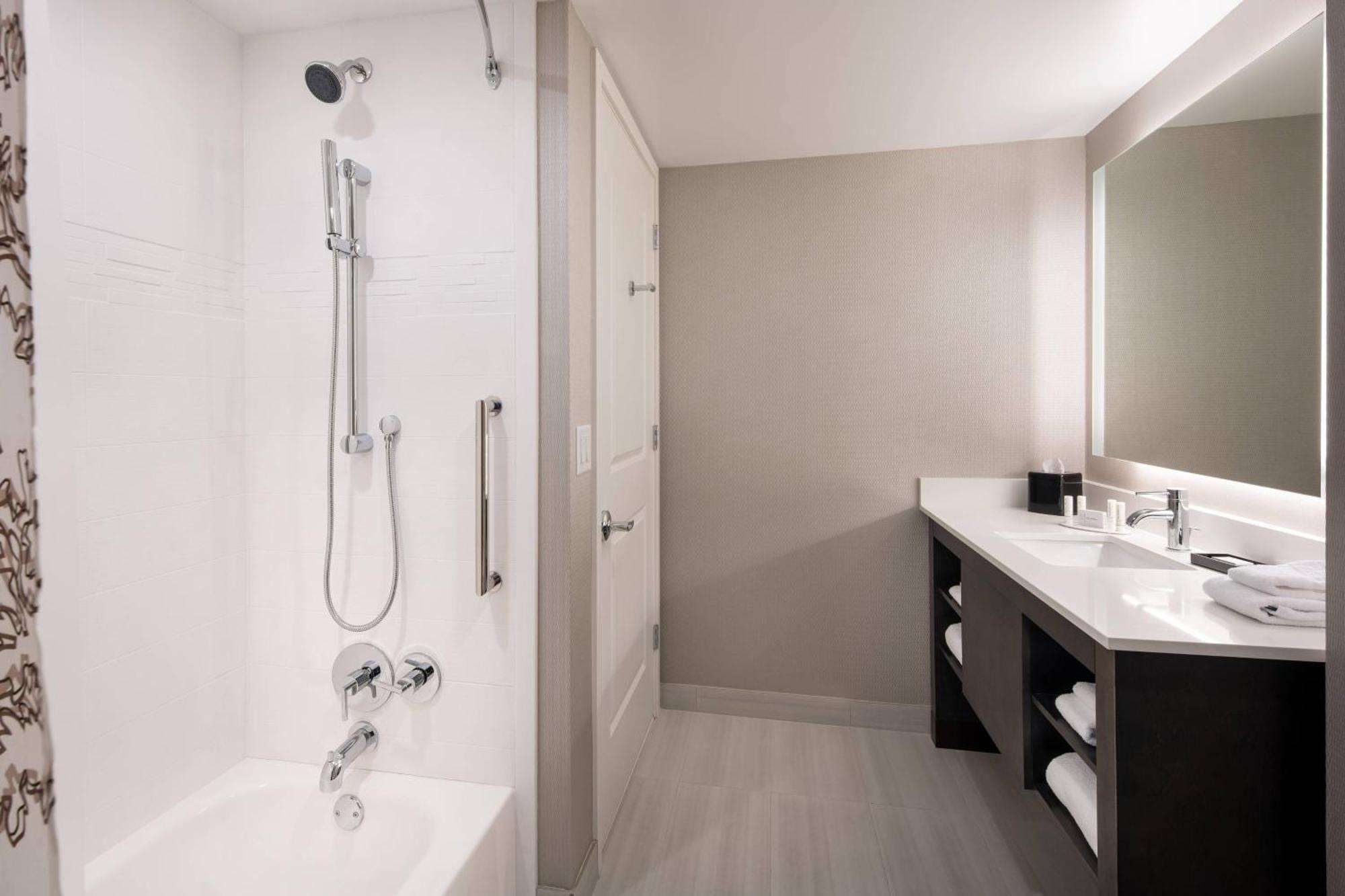 Hotel By Marriott Canyon Boulevard Boulder